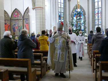 Diözesale Aussendung der Sternsinger des Bistums Fulda in St. Crescentius (Foto: Karl-Franz Thiede)